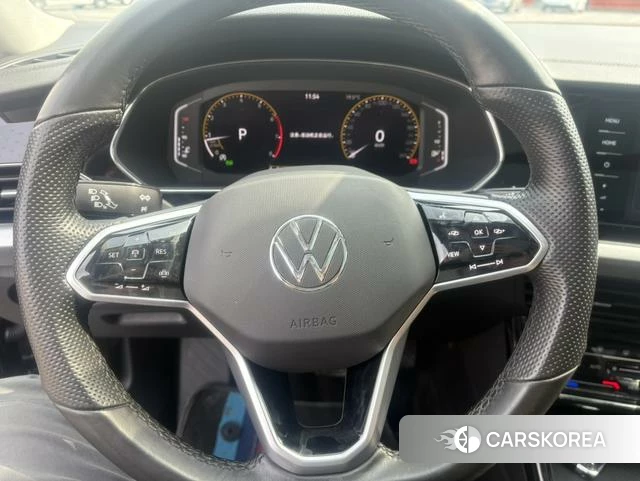 Volkswagen Passat id 4271409 из Китая 13