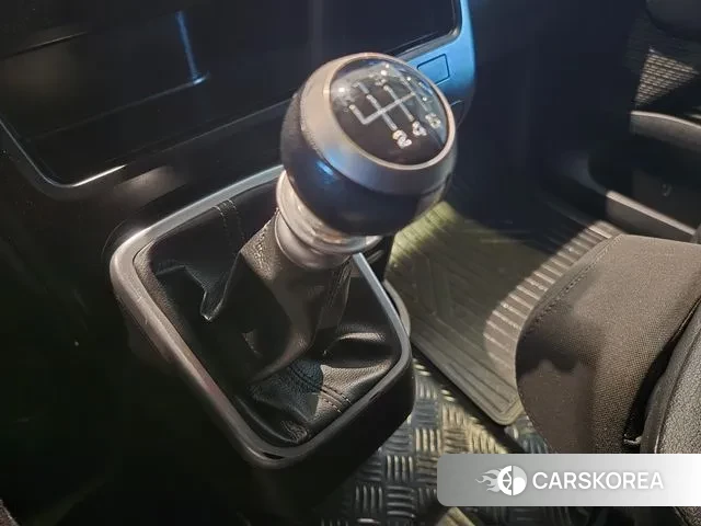 Hyundai Staria id 3458848 из Кореи 16