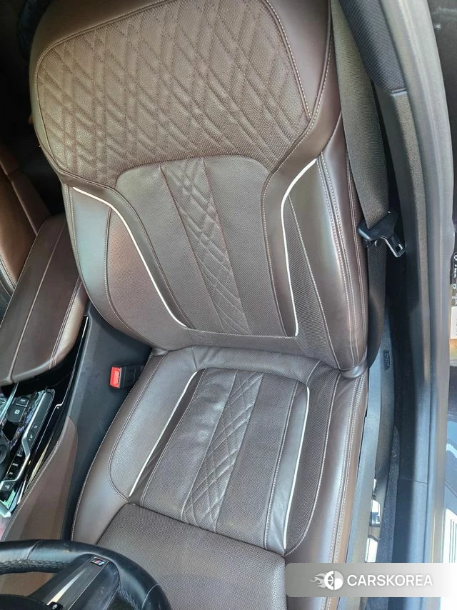 BMW 5 Series (G30) id 3894122 из Кореи 9