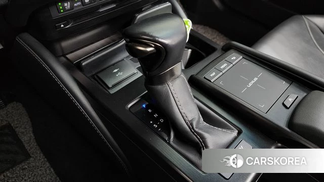 Lexus ES300h 7th generation id 4906592 из Кореи 34