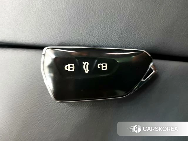 Volkswagen Tourang id 4208870 из Китая 19