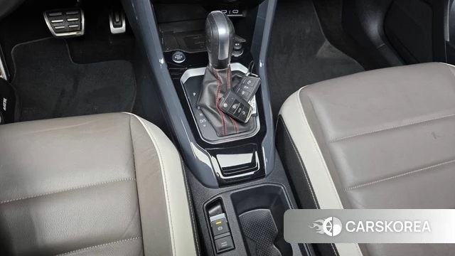 Volkswagen T-Roc id 3935838 из Кореи 19