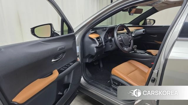 Lexus UX250h id 4746670 из Кореи 31