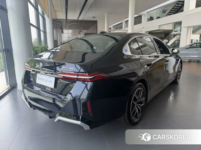 BMW i5 id 4320972 из Китая 12