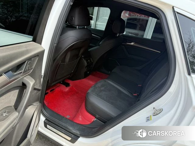 Audi Q5L Sportback id 4320799 из Китая 9