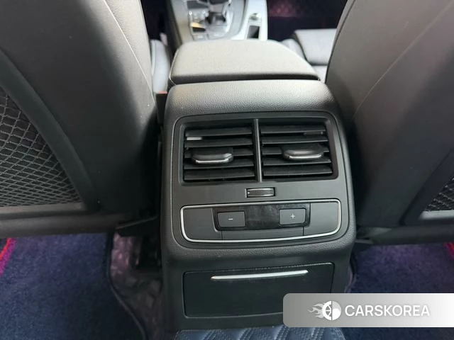 Audi A4L id 4359525 из Китая 13