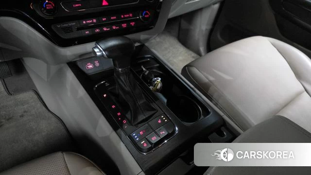 Kia All New Carnival id 3912038 из Кореи 19