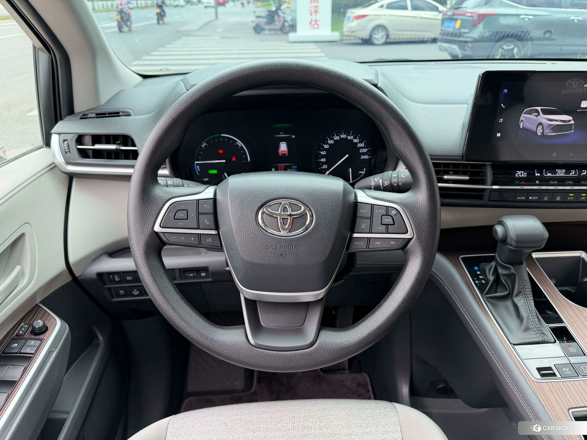 Toyota Sienna id 4504752 из Китая 12