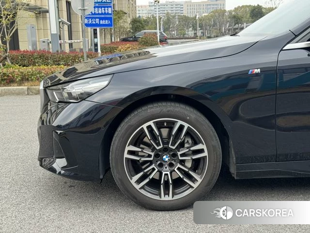 BMW 5 series id 4211182 из Китая 16