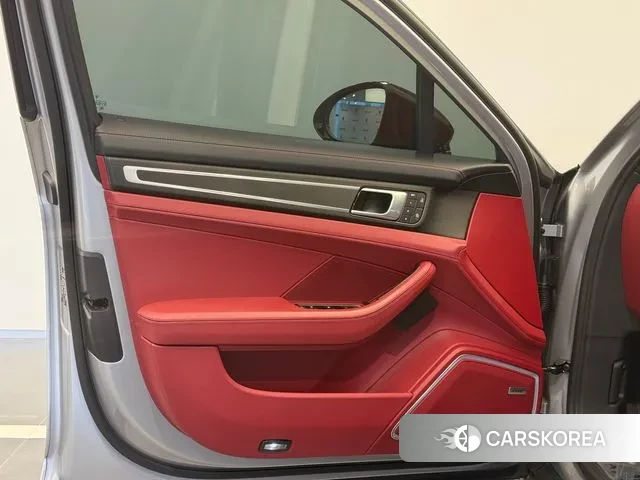 Porsche Panamera (971) id 3036616 из Кореи 19