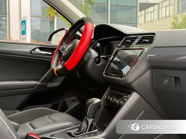 Volkswagen Tiguan L id 4211428 из Китая 9