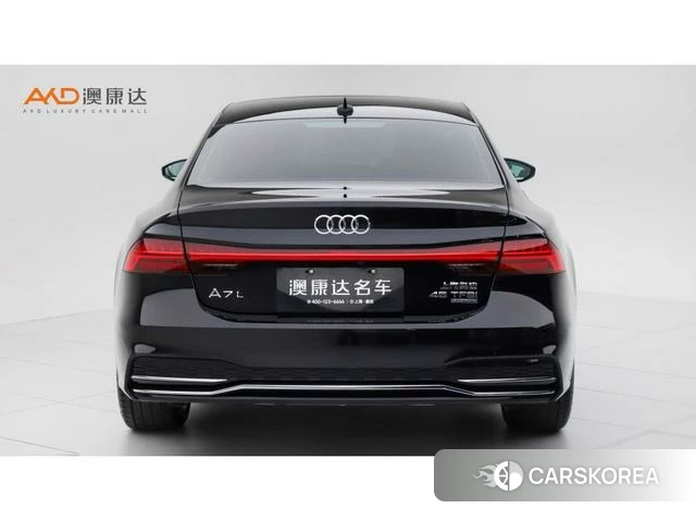 Audi A7L id 3983168 из Китая 9