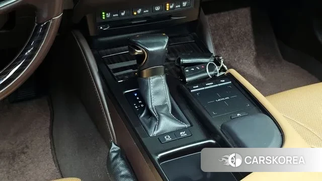 Lexus ES300h 7th generation id 3573284 из Кореи 19