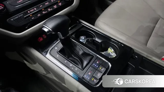 Kia All New Carnival id 3632009 из Кореи 19