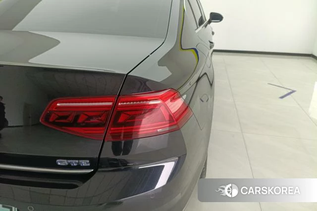 Volkswagen Magotan PHEV id 3803886 из Китая 16