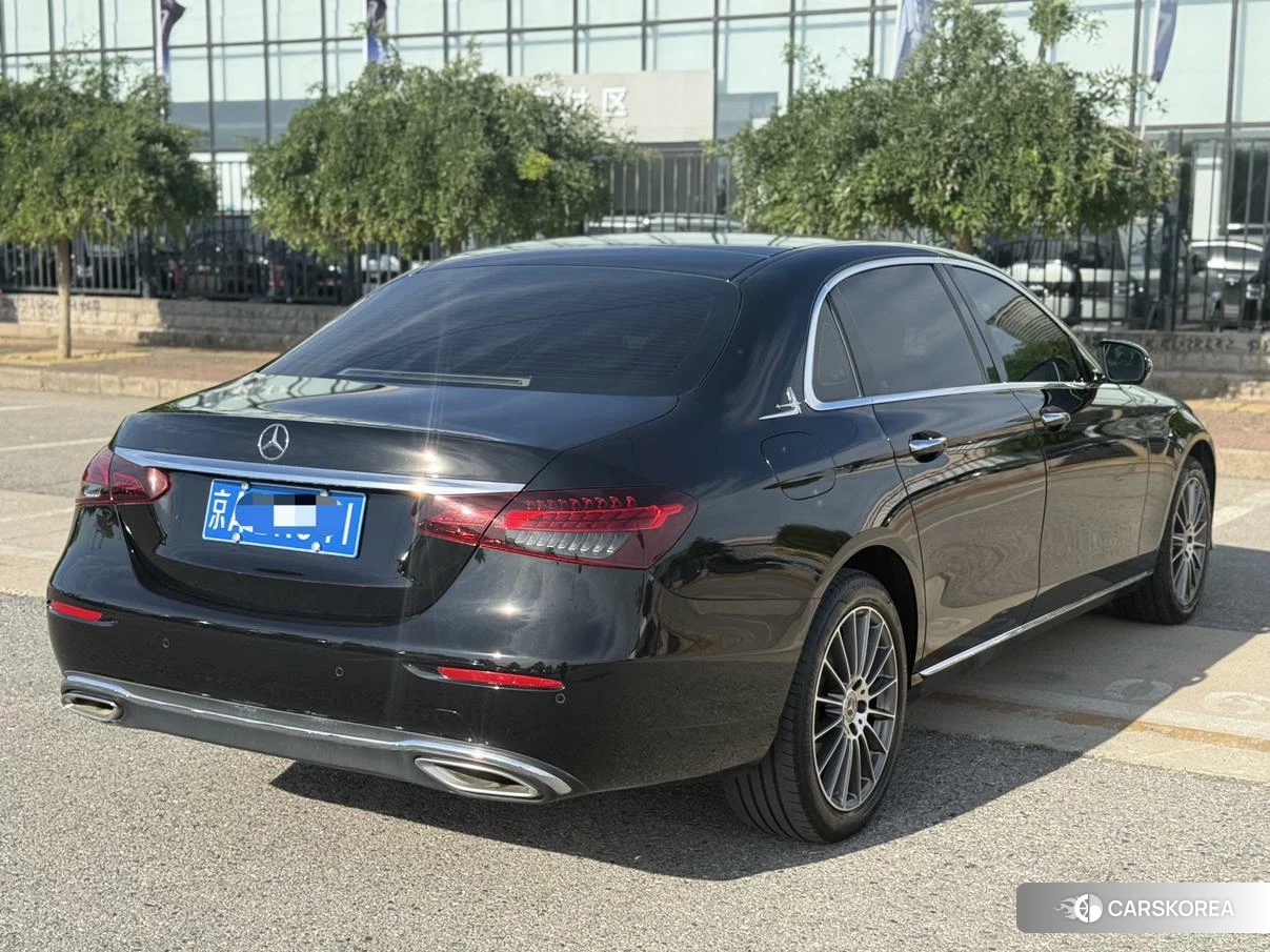 Mercedes-Benz E-class id 4492640 из Китая 9
