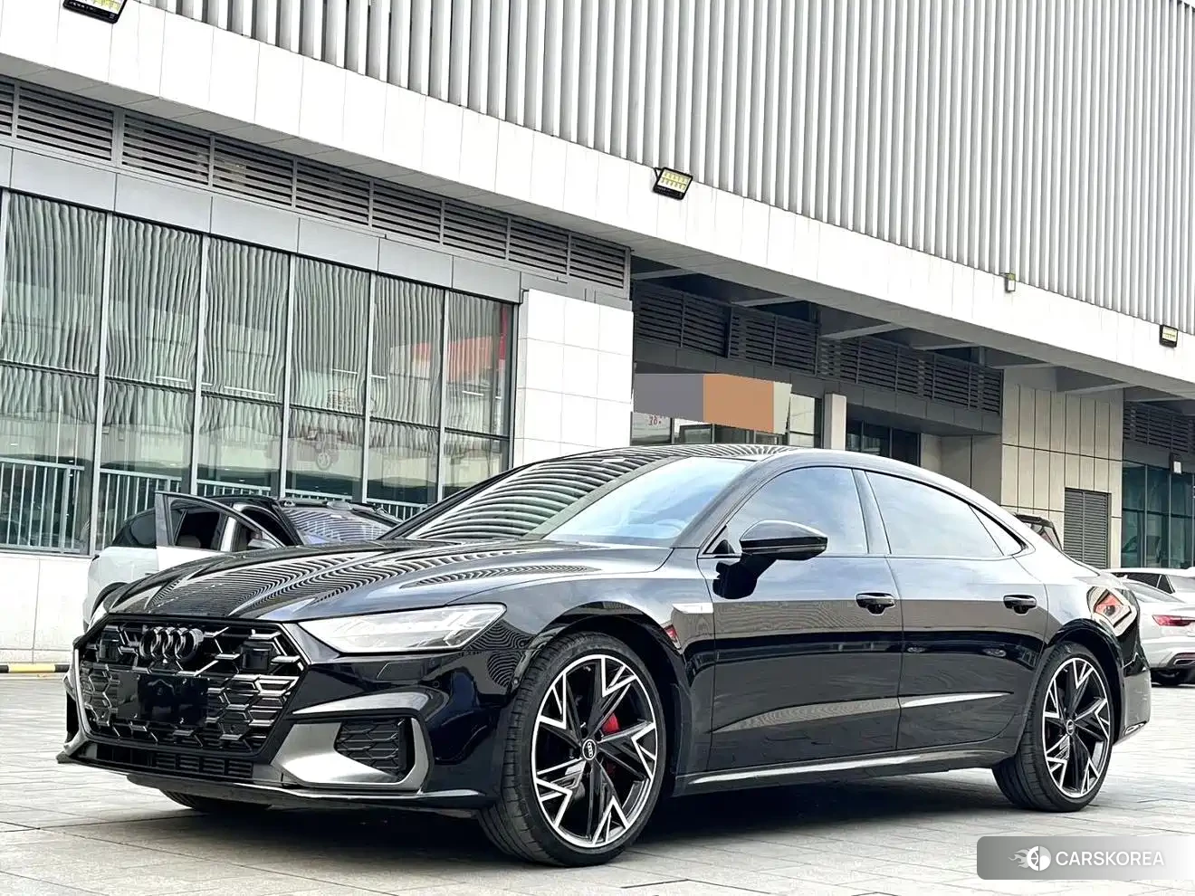 Audi A7L id 4583914 из Китая 9