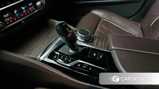 BMW 5 Series (G30) id 4604380 из Кореи 34
