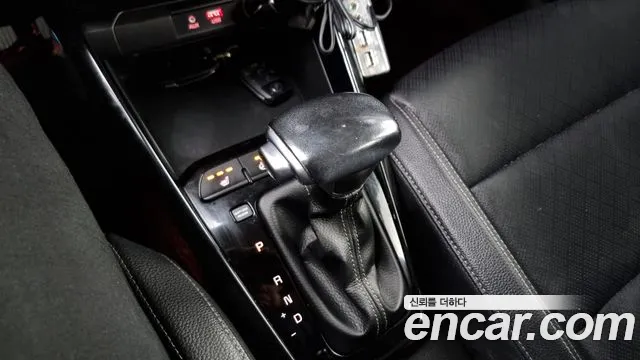 Kia Stonic id 2539800 из Кореи 19