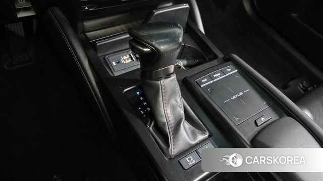Lexus ES300h 7th generation id 4595305 из Кореи 19