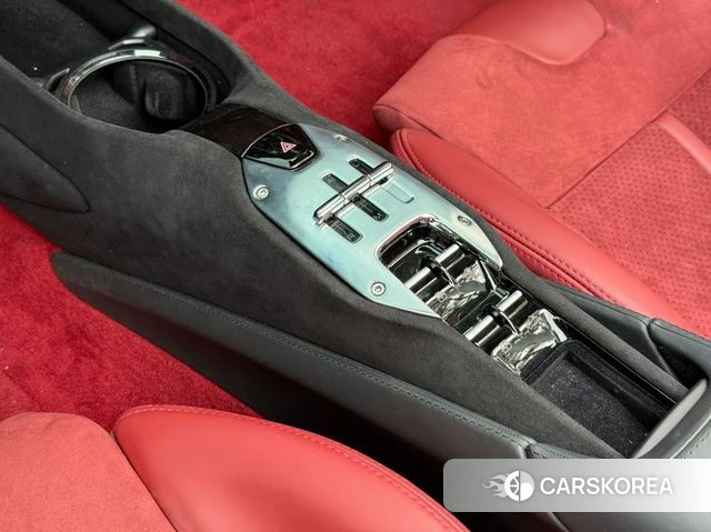 Ferrari SF90 Spider id 4186461 из Кореи 18