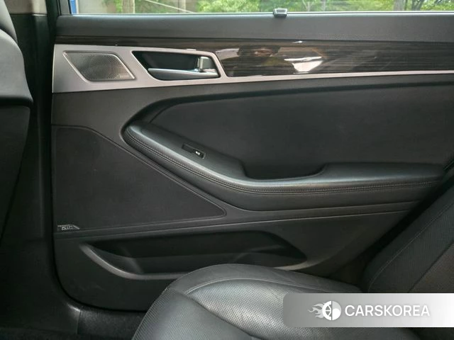 Genesis G80 id 4604994 из Кореи 19