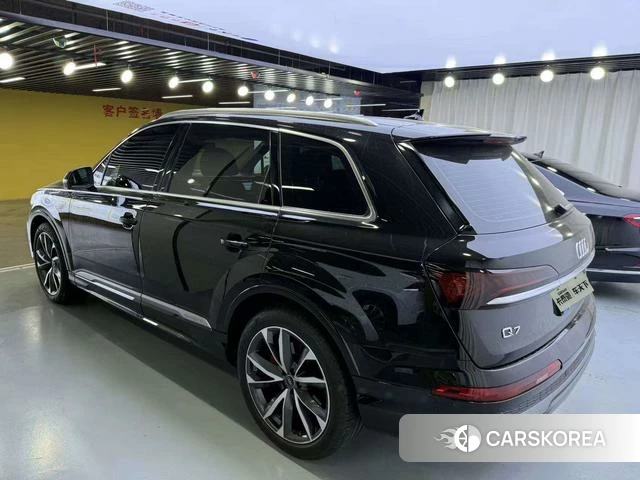Audi Q7 id 4342087 из Китая 9