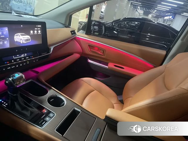 Toyota Saina id 4260659 из Китая 19