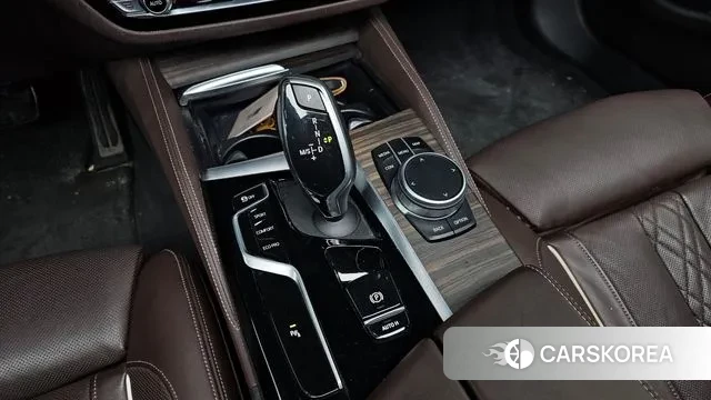 BMW 5 Series (G30) id 3509339 из Кореи 19