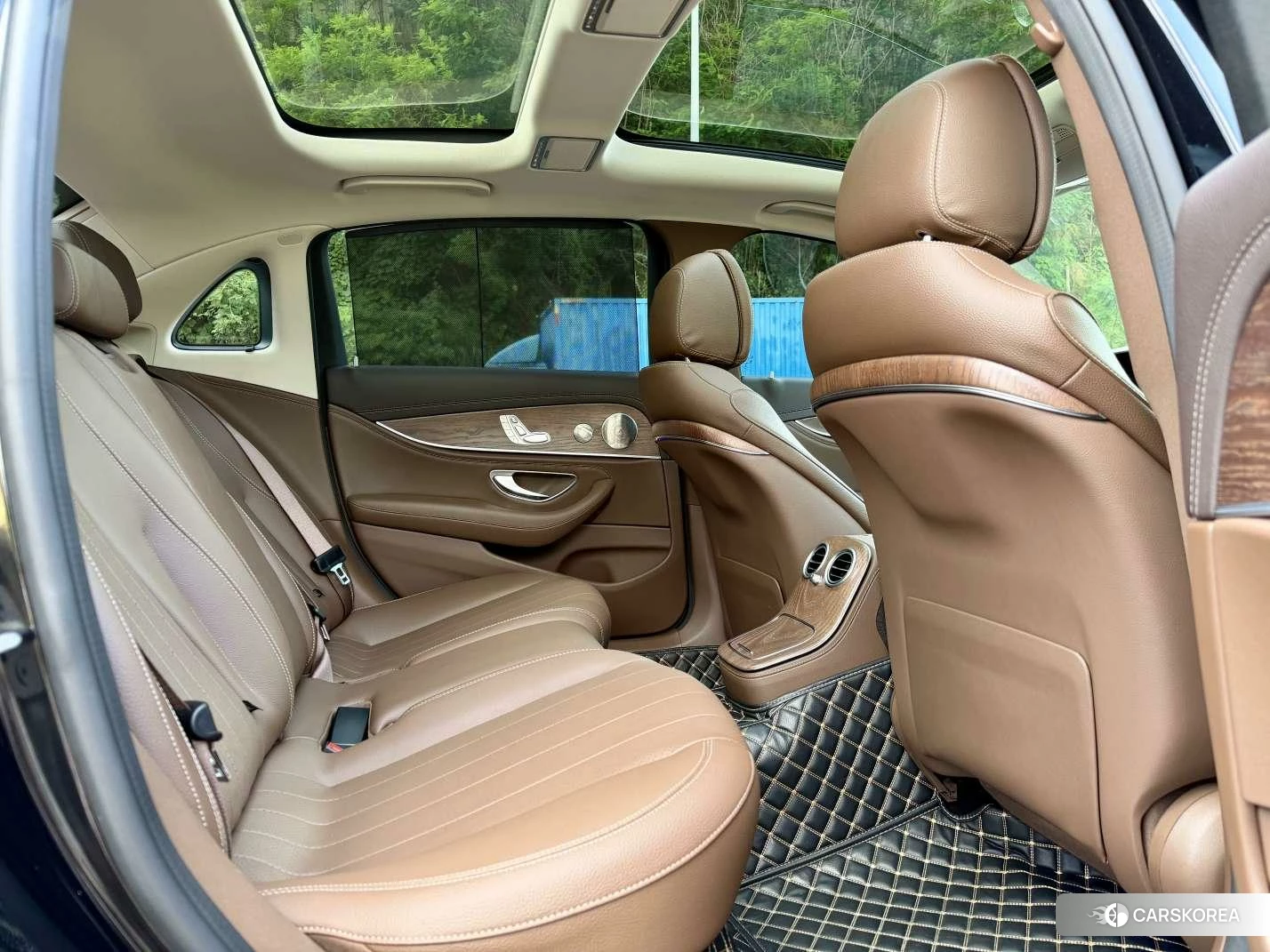 Mercedes-Benz E-class id 4499170 из Китая 13