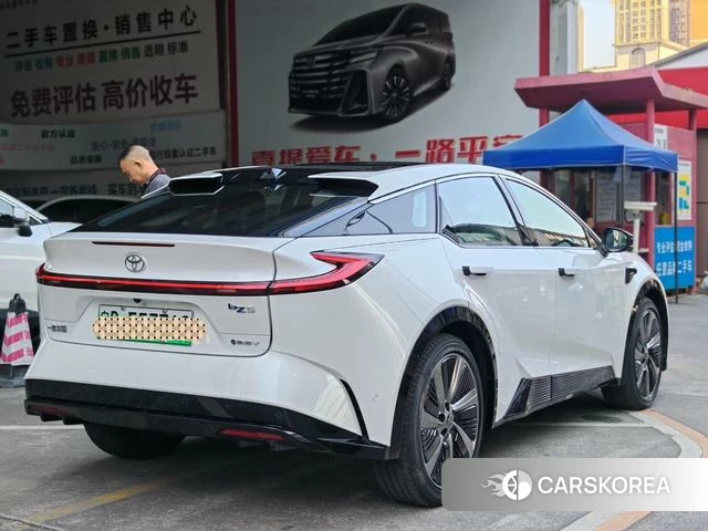 Toyota bZ5 id 4260234 из Китая 11