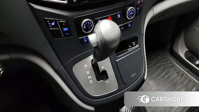 Hyundai The New Grand Starex id 3423617 из Кореи 19