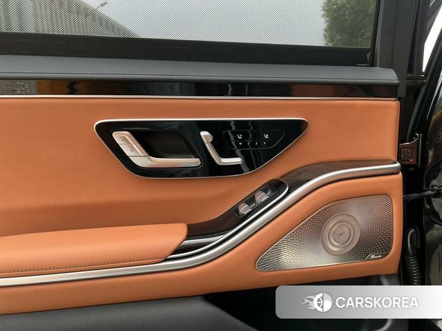 Mercedes-Benz S-class id 4209304 из Китая 20