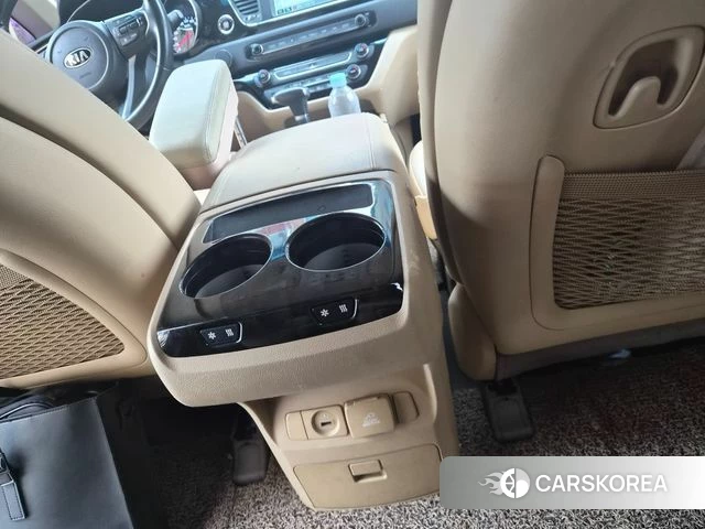 Kia The New Carnival id 4713240 из Кореи 9