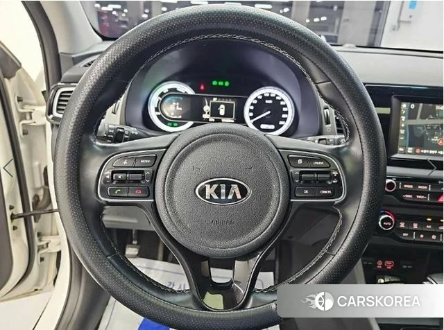 Kia Niro id 4900932 из Кореи 19