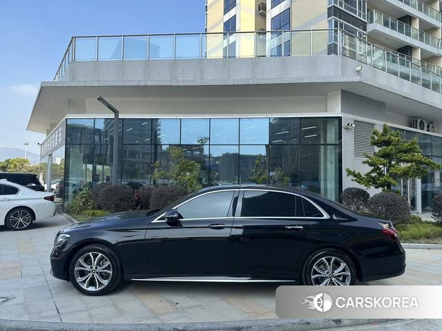 Mercedes-Benz E-class id 4261260 из Китая 20