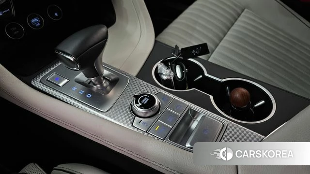 Genesis The New G70 id 4692242 из Кореи 32