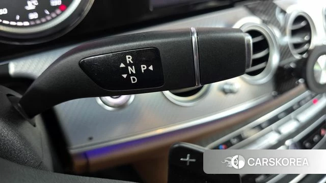 Mercedes-Benz E-Class W213 id 4557359 из Кореи 31
