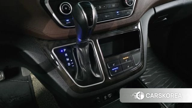 Hyundai The New Grand Starex id 4536803 из Кореи 19