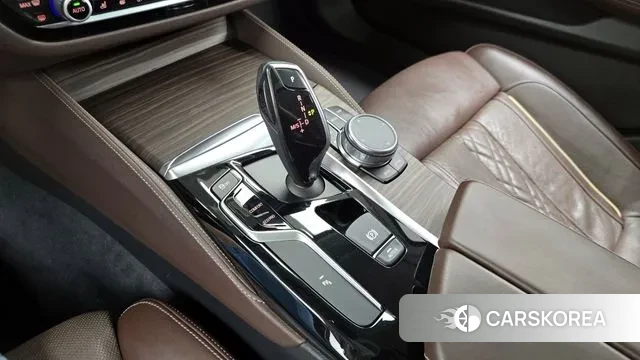 BMW 5 Series (G30) id 2971485 из Кореи 19