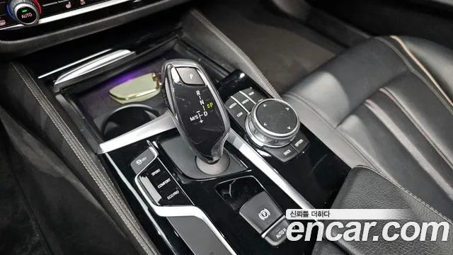 BMW 5 Series (G30) id 2932915 из Кореи 19