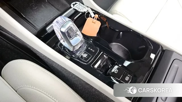 Volvo XC40 id 3382977 из Кореи 19