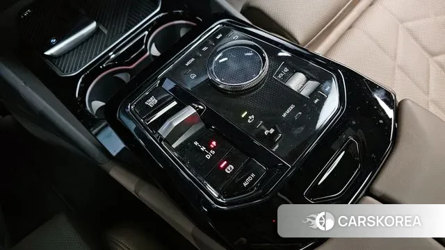 BMW 5 Series (G60) id 3769464 из Кореи 19