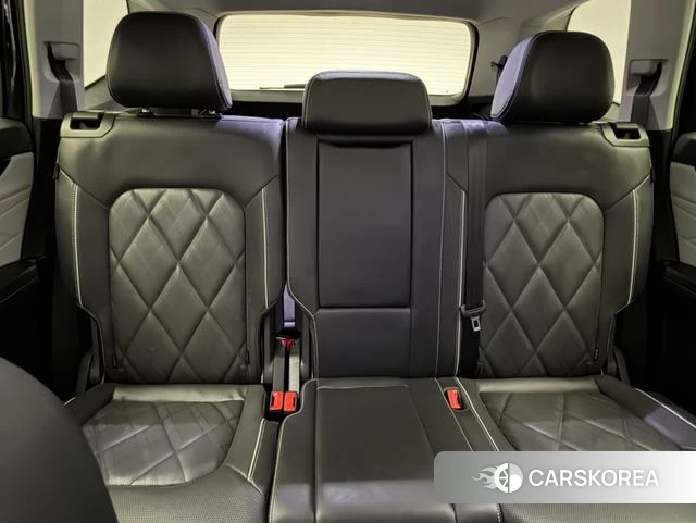Volkswagen Tourang id 4210381 из Китая 16
