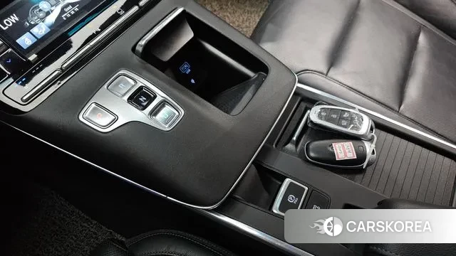 Hyundai The New Grandeur IG id 3012132 из Кореи 19