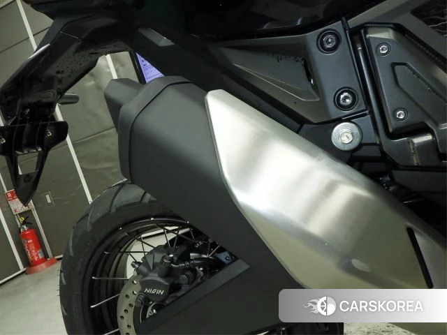 Honda X-ADV 750 id 4229649 из Японии 33