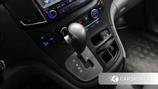 Hyundai The New Grand Starex id 3853504 из Кореи 19