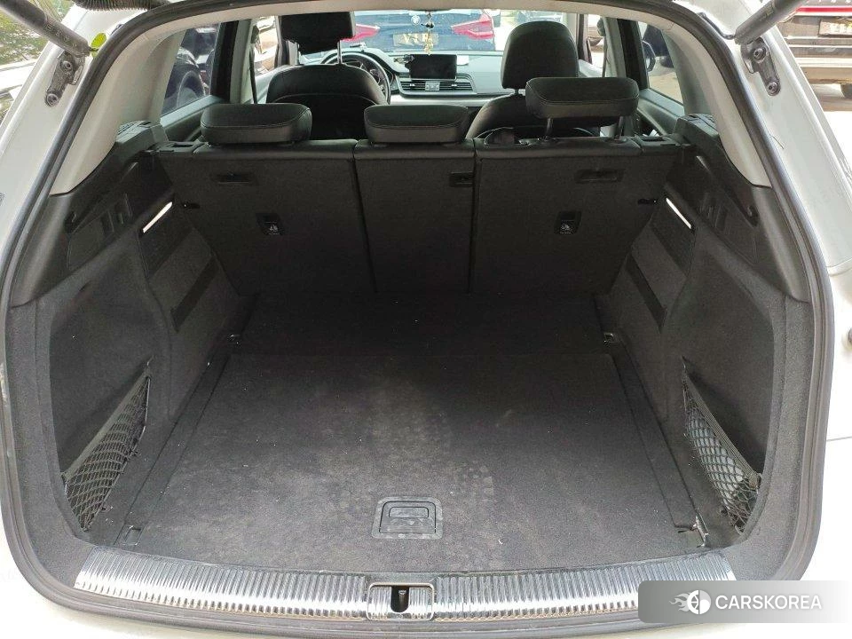 Audi Q5L id 4455470 из Китая 9