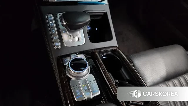 Genesis G90 id 3789140 из Кореи 19