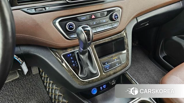 Hyundai The New Grand Starex id 4285086 из Кореи 19